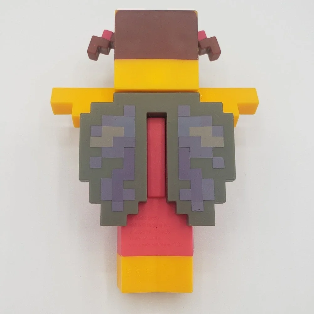 LIMITED EDITION Minecraft McDonalds Statue and- Birdie wings‎